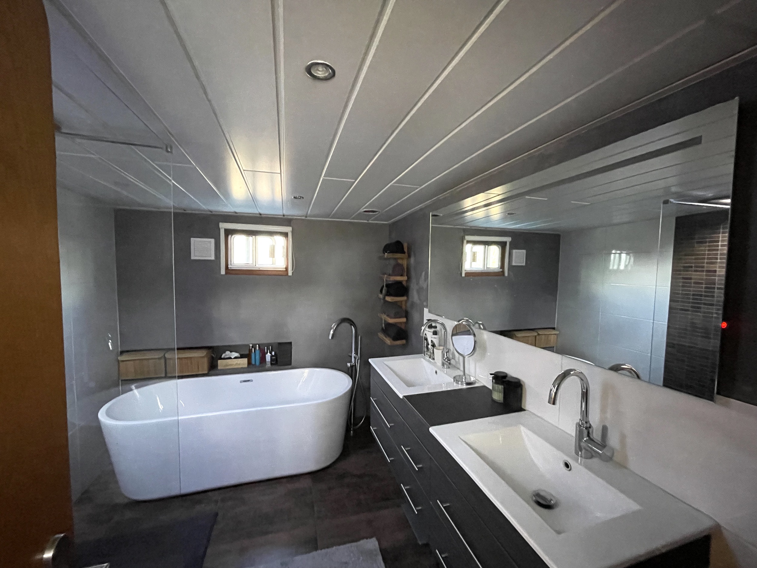 foto: 19 Luxe Motor 35.00