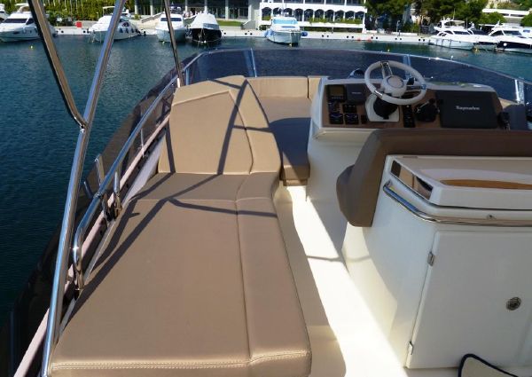 foto: 14 Prestige 60 Fly