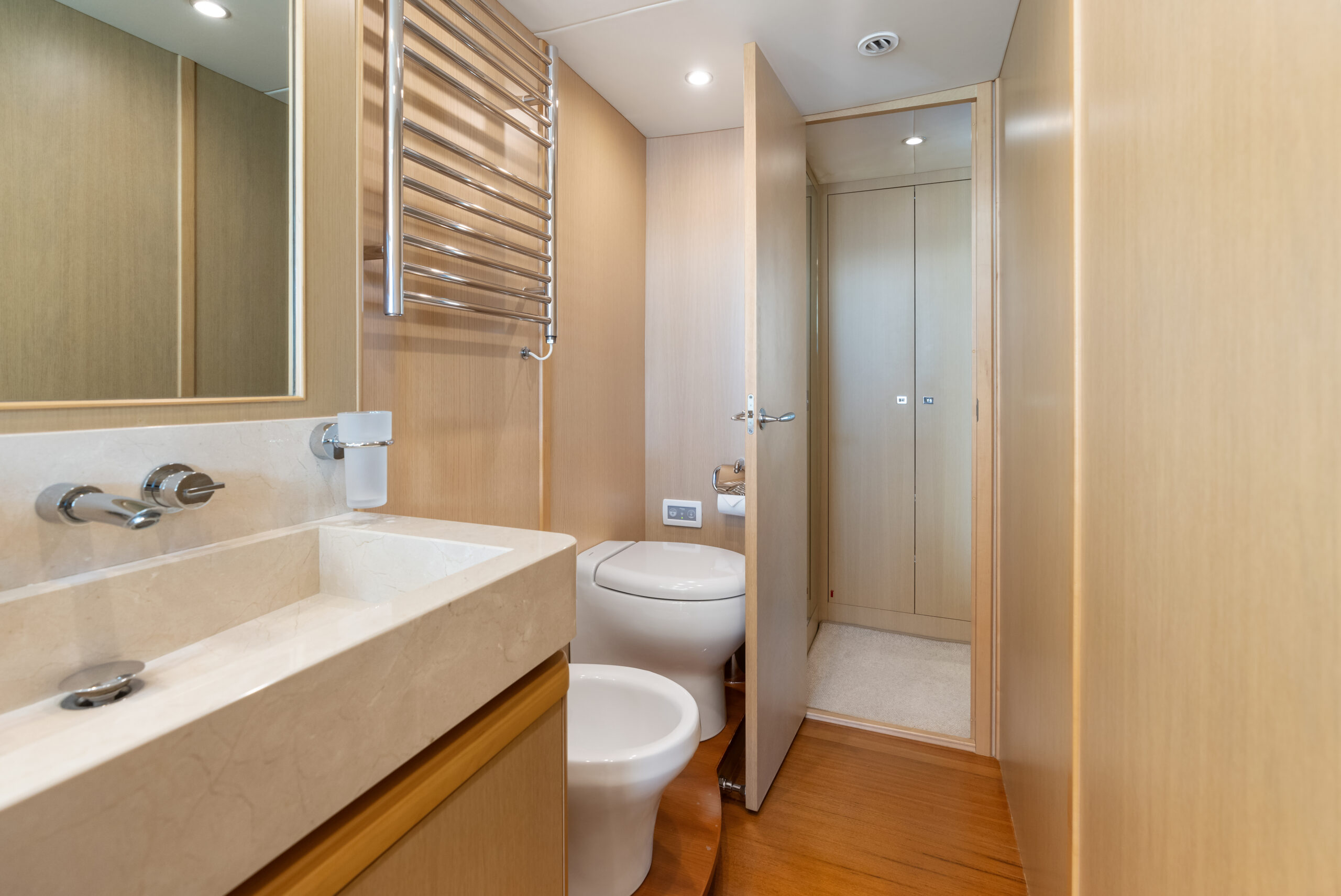 foto: 68 Princess 85