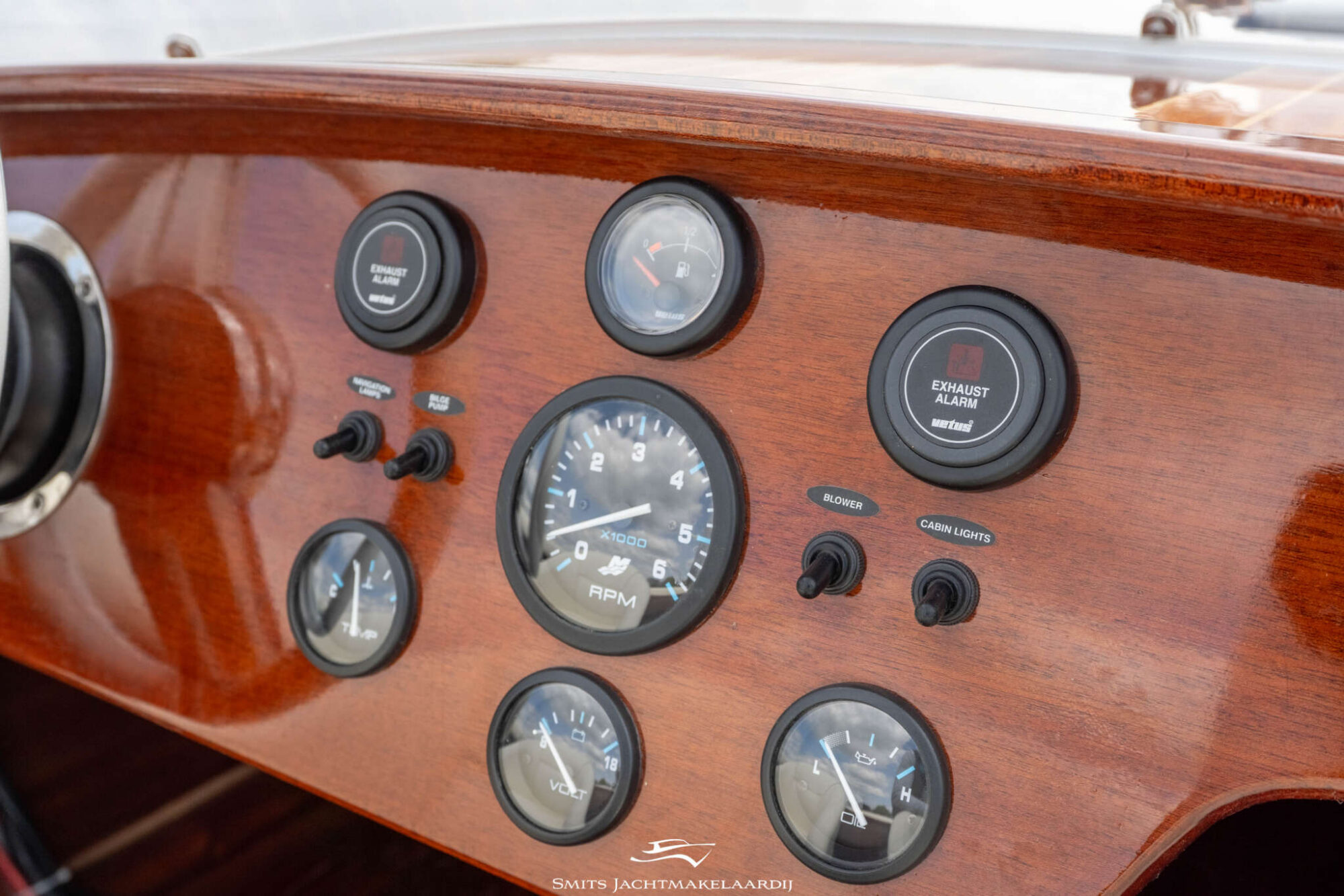 foto: 18 Divank Divank Uscire 635