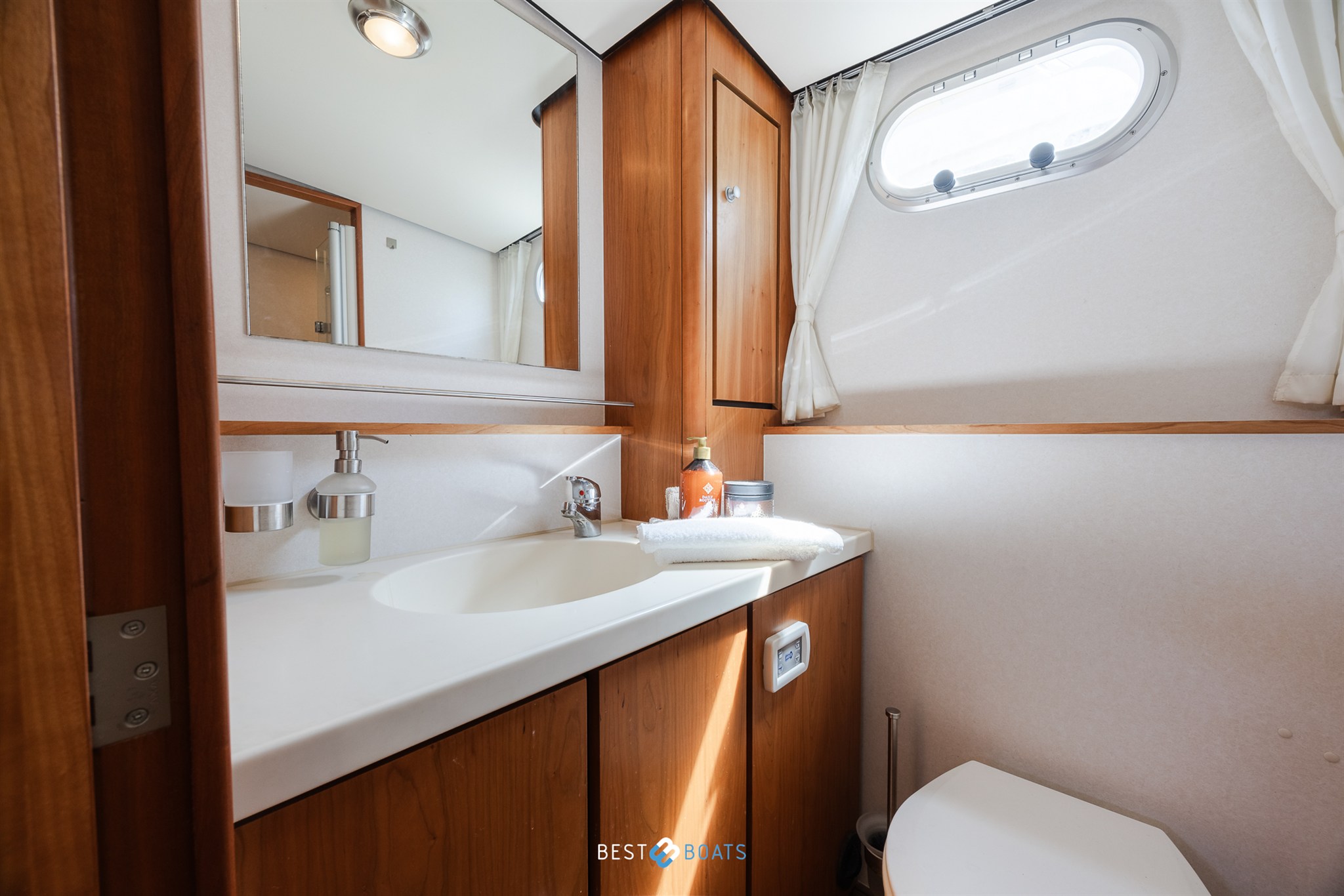 foto: 39 Linssen Grand Sturdy 45.9 AC