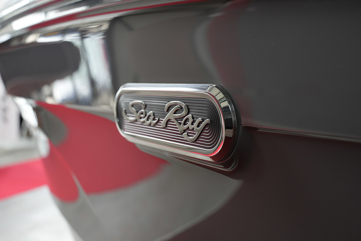 foto: 35 Sea Ray SPX 210 