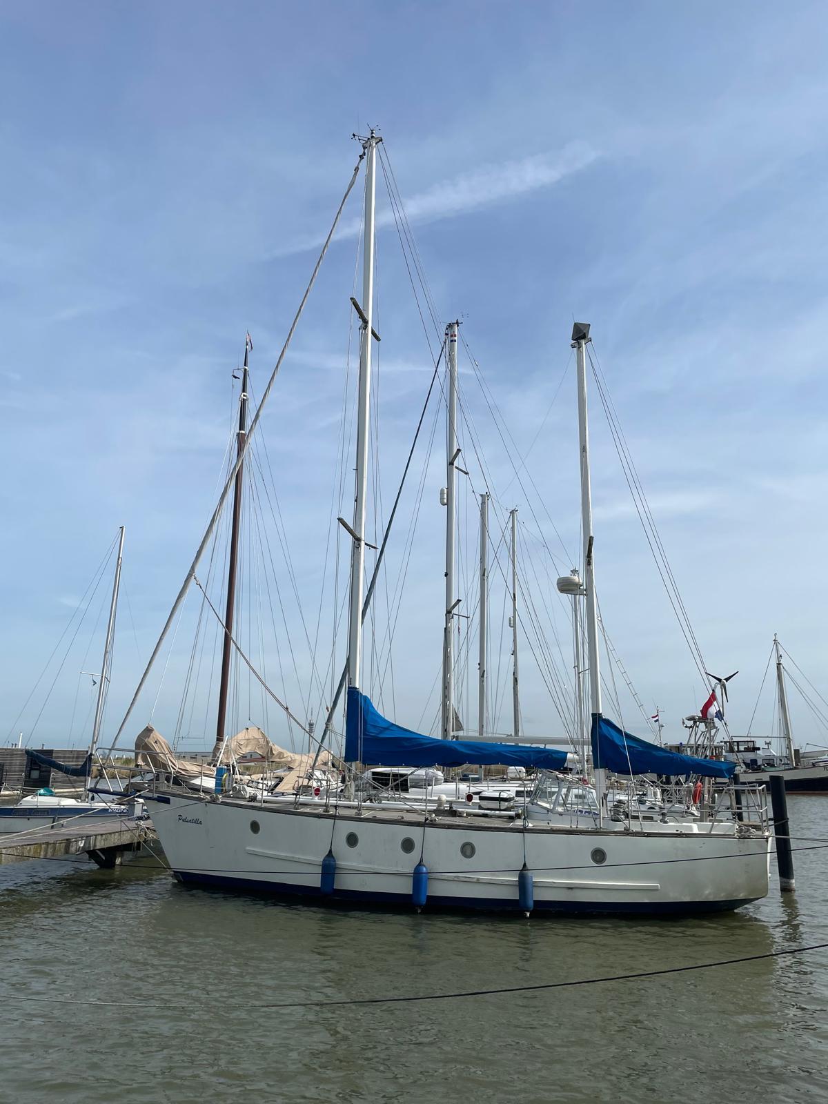 Golden Cowrie 38 Ketch