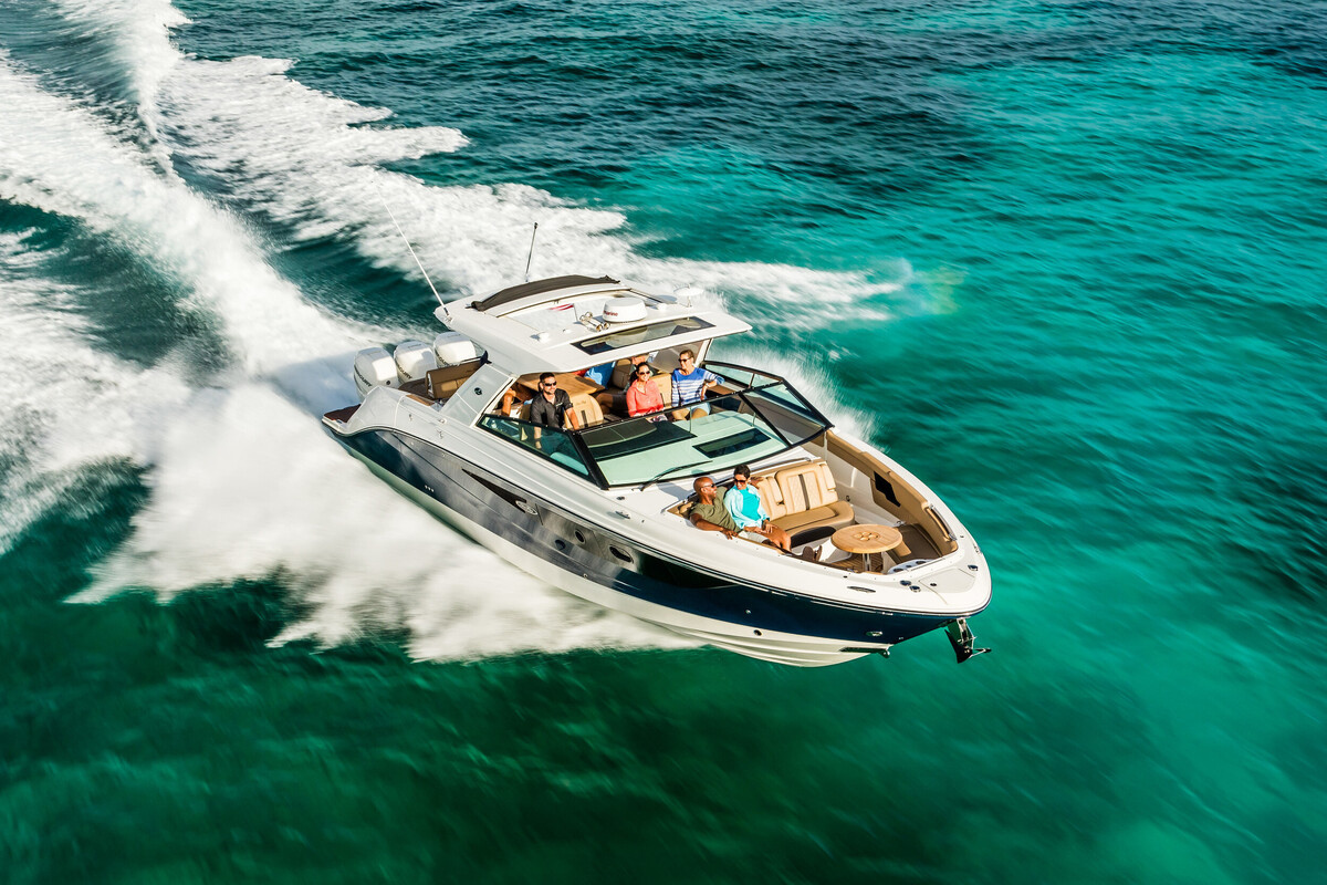 foto: 4 Sea Ray SLX 400 Outboard