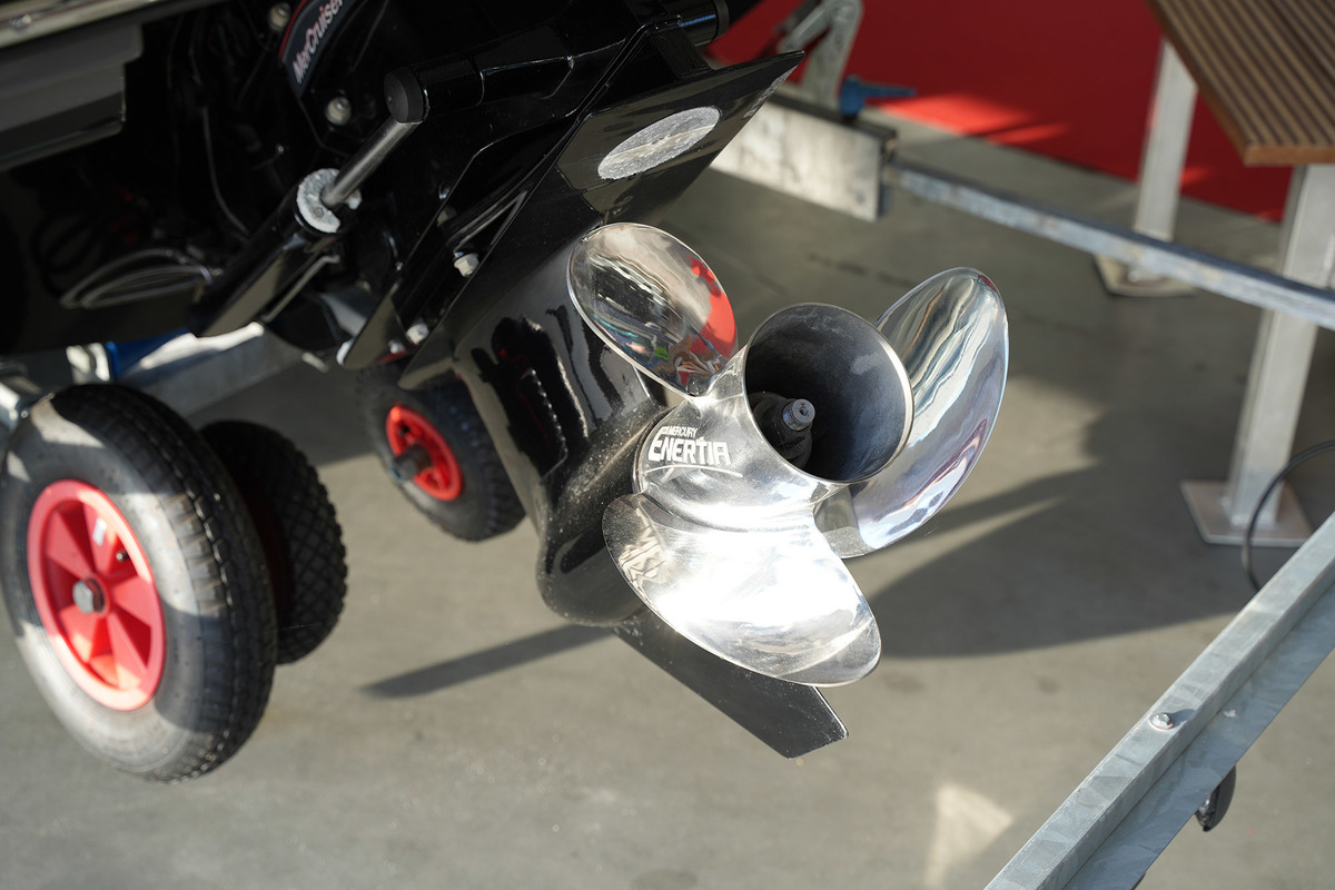 foto: 33 Sea Ray SPX 210