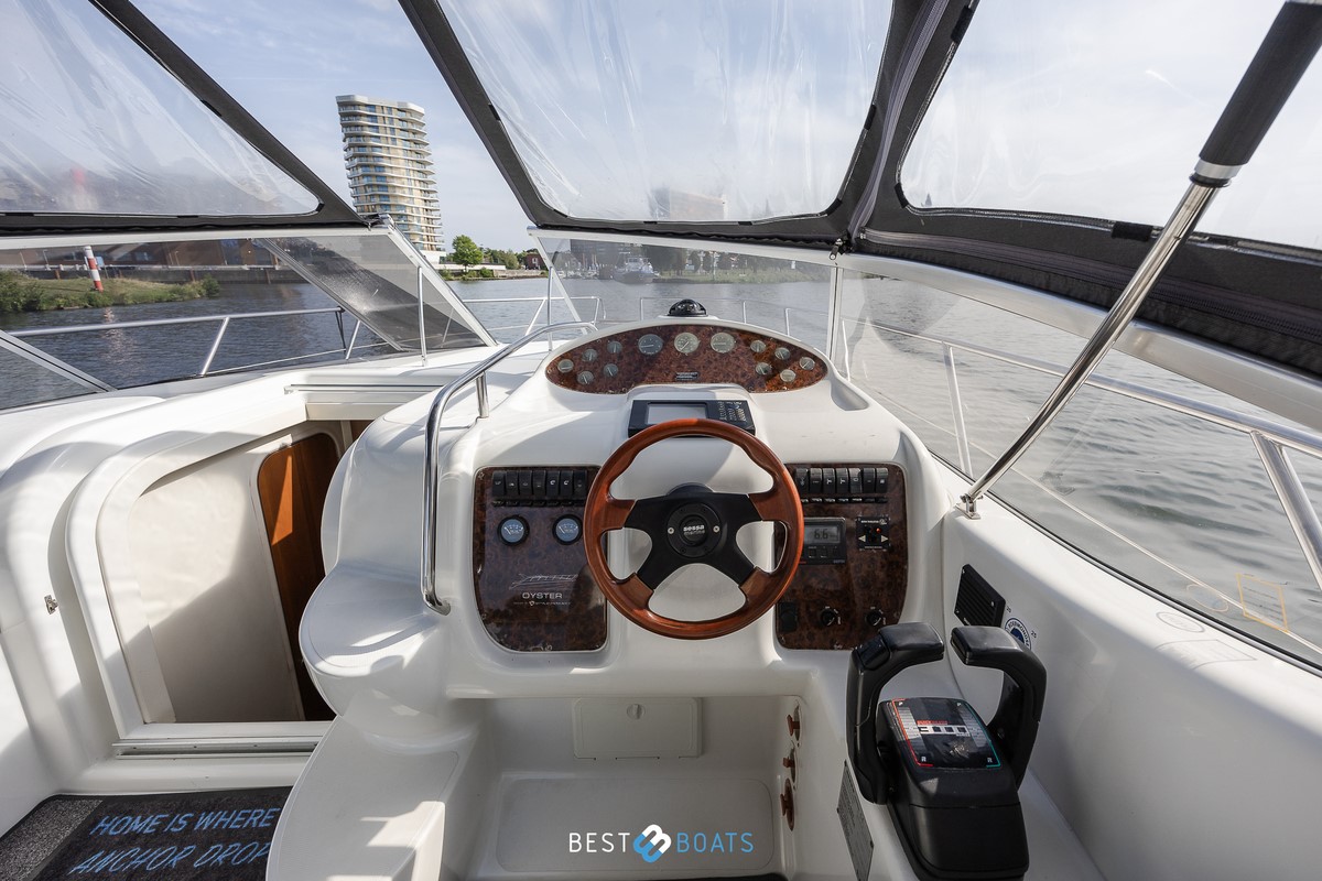 foto: 21 Sessa Marine Oyster 34