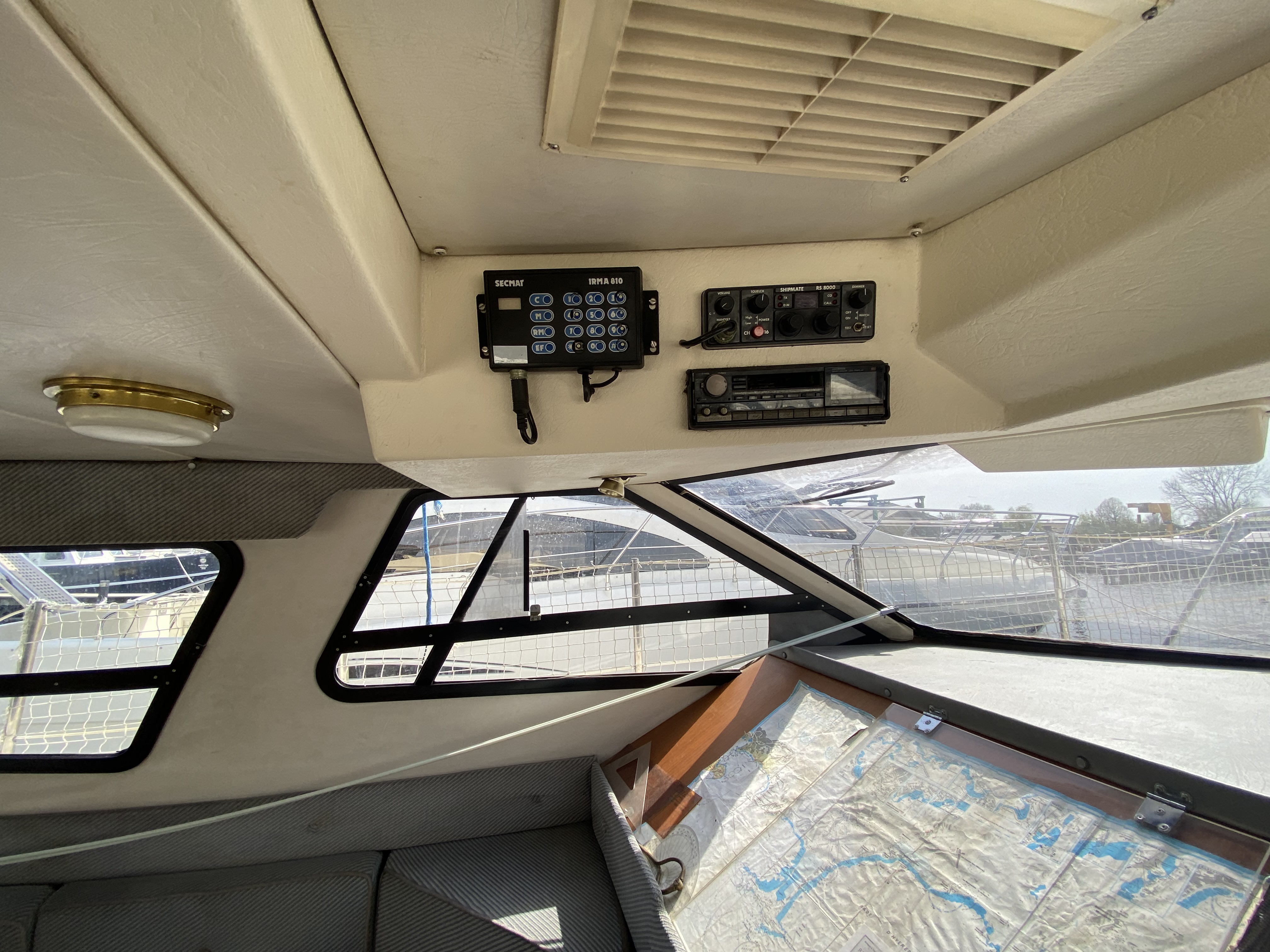 foto: 9 Sealine 305 Fly