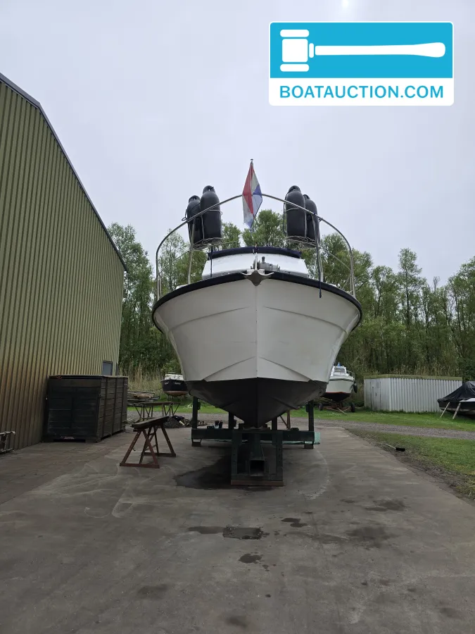 foto: 18 Chris Craft Commander 37