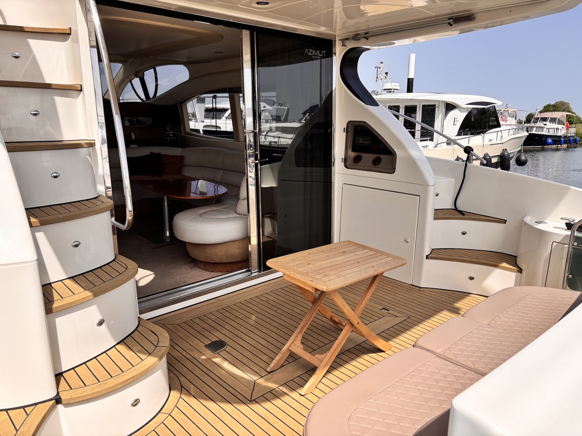foto: 26 Azimut 46 Fly
