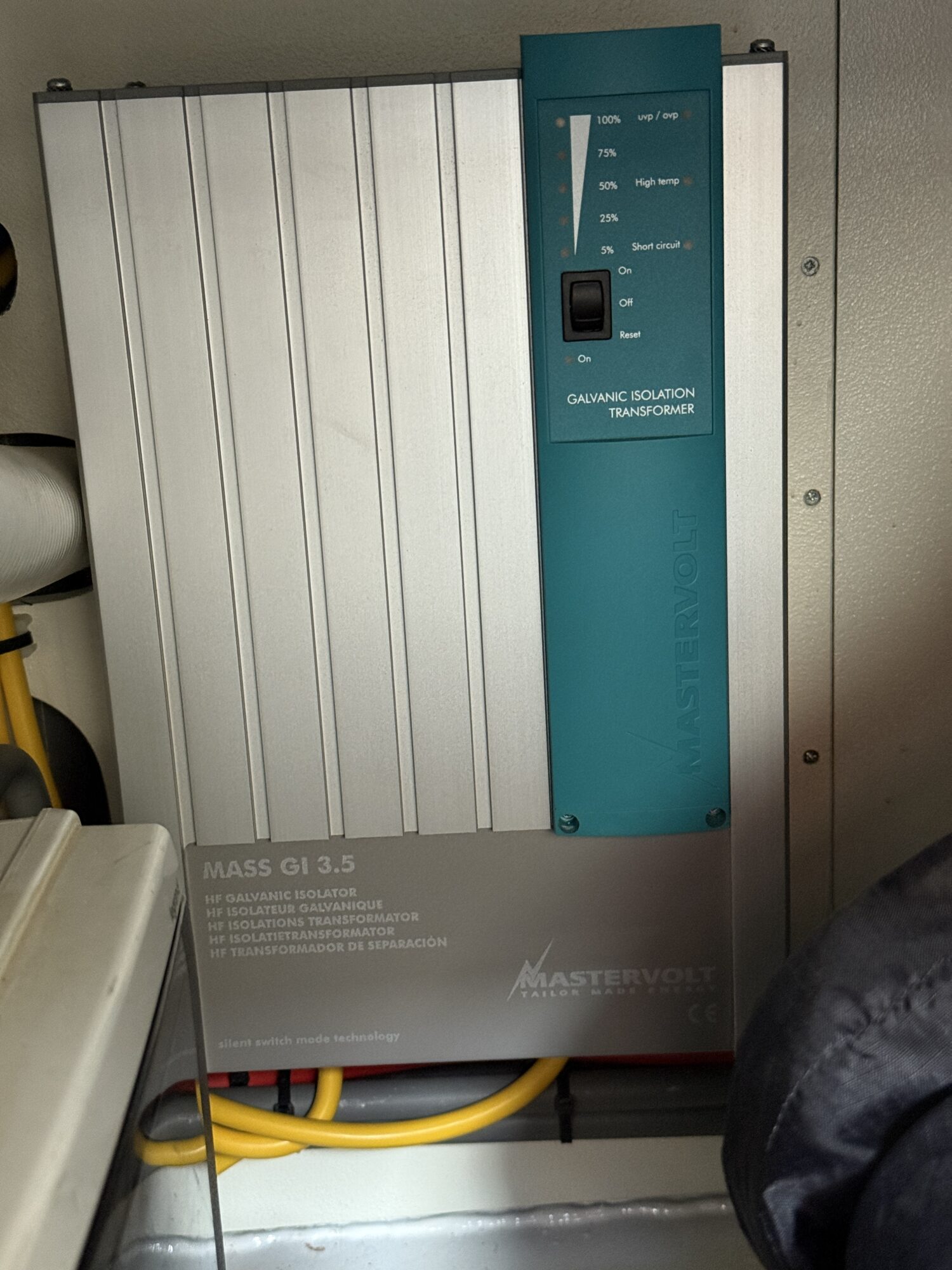 foto: 34 Tryvia Tryvia 1100 OK Cabrio Spiegeldeur