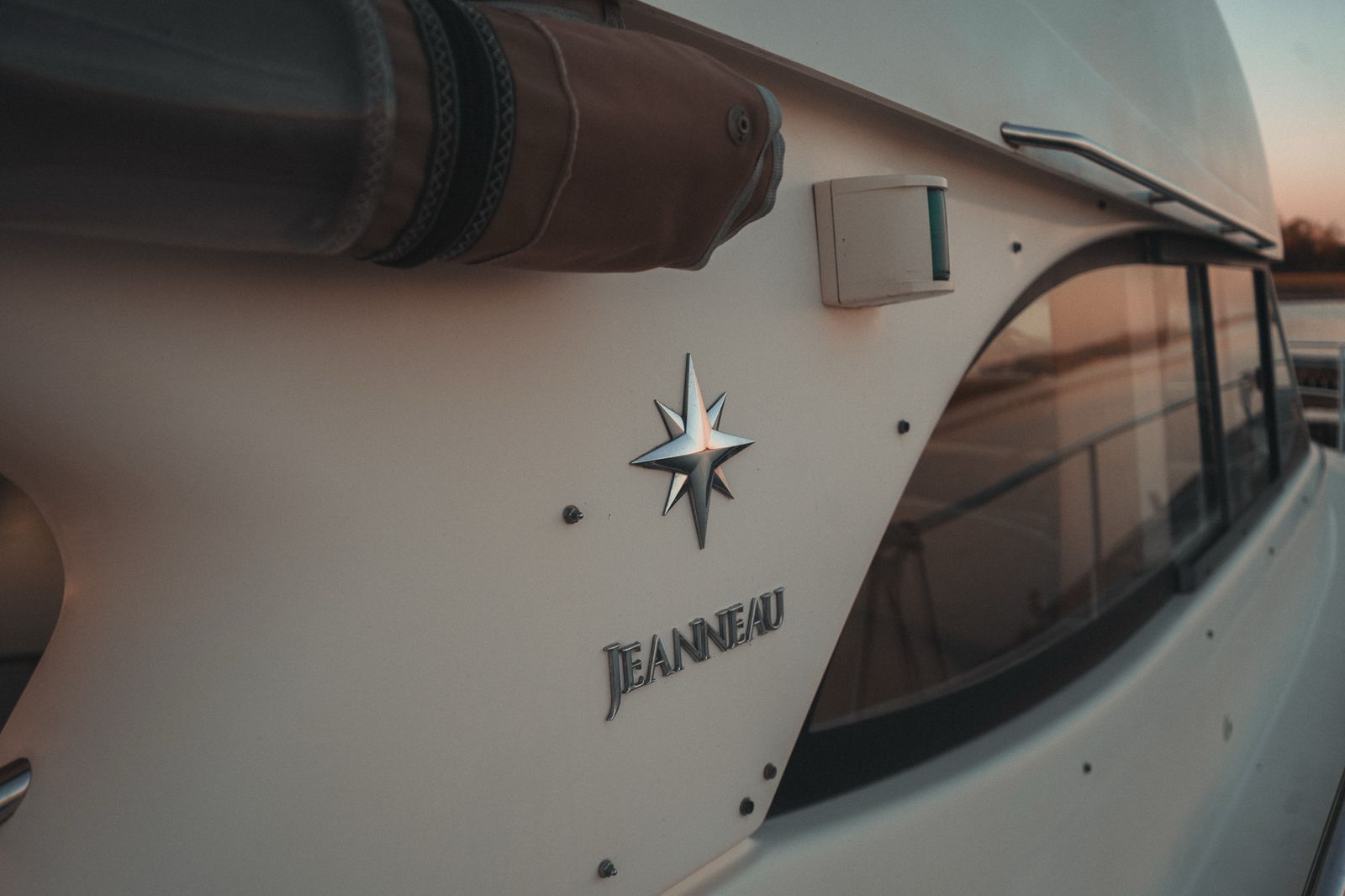 foto: 42 Jeanneau Prestige 36 Fly