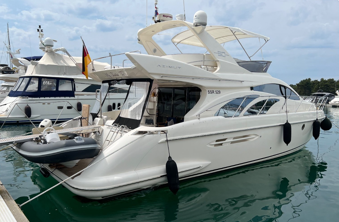 foto: 18 Azimut 50 fly