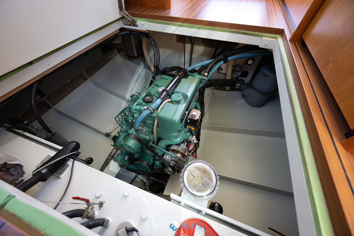 foto: 16 Linssen Grand Sturdy 29.9 Sedan 