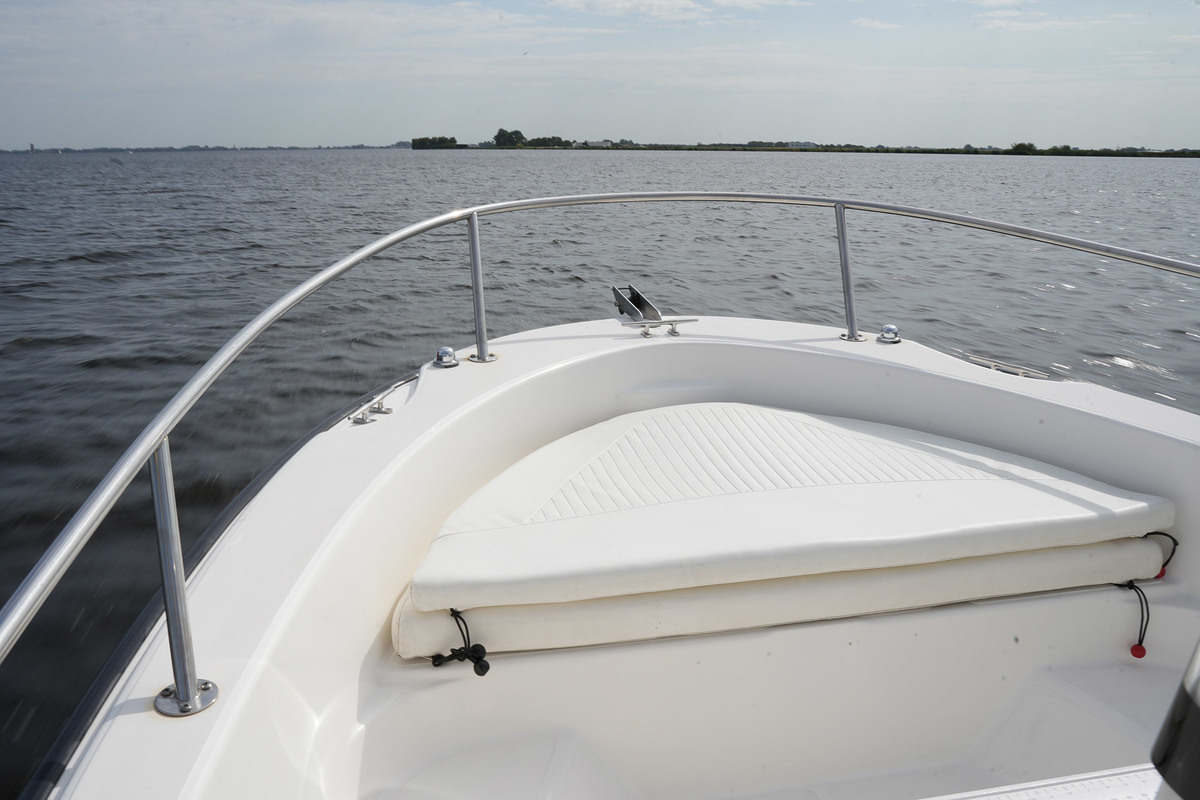 foto: 17 Boston Whaler 180 Dauntless