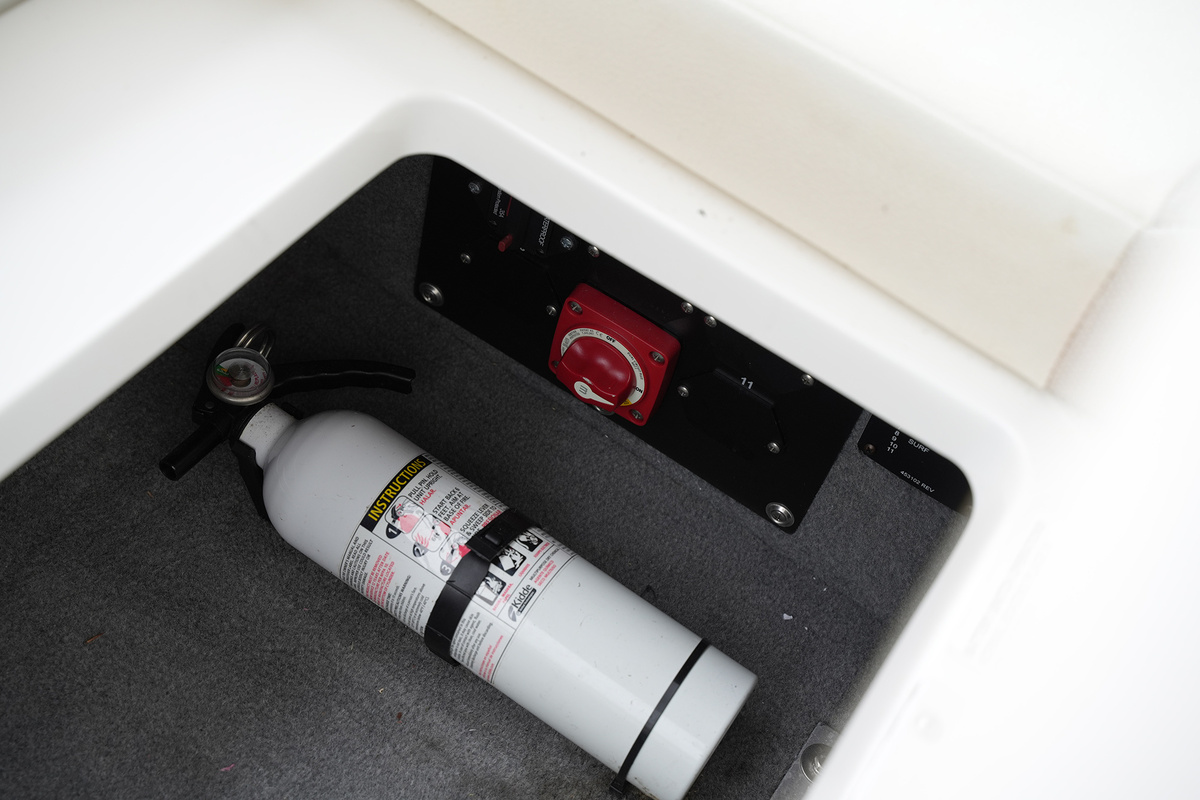 foto: 28 Cobalt CS23