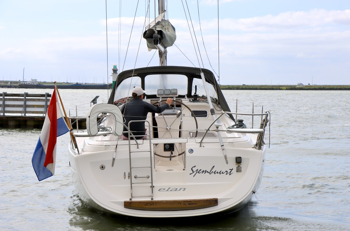 foto: 20 Elan 384 impression