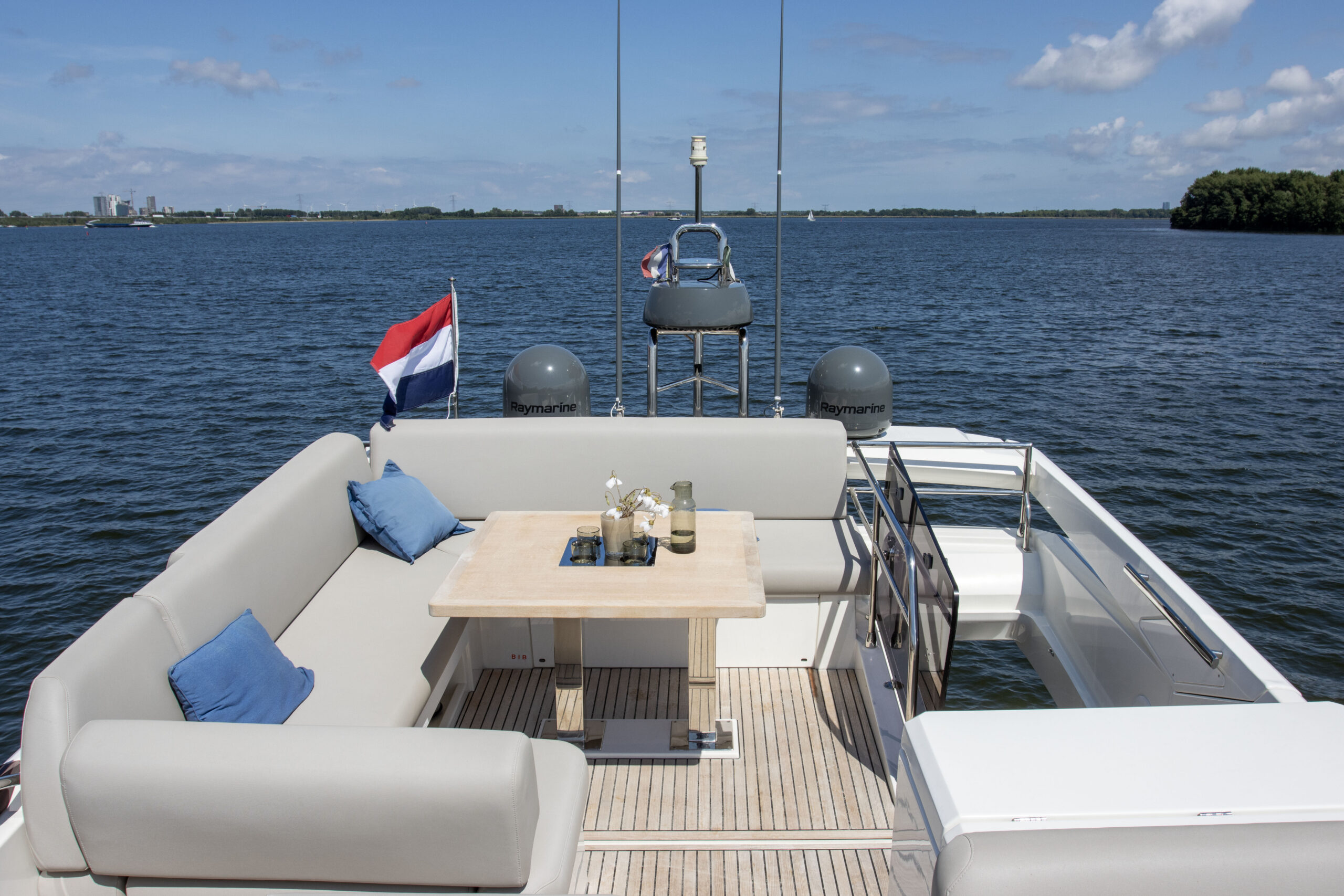 foto: 17 Prestige 520 #187