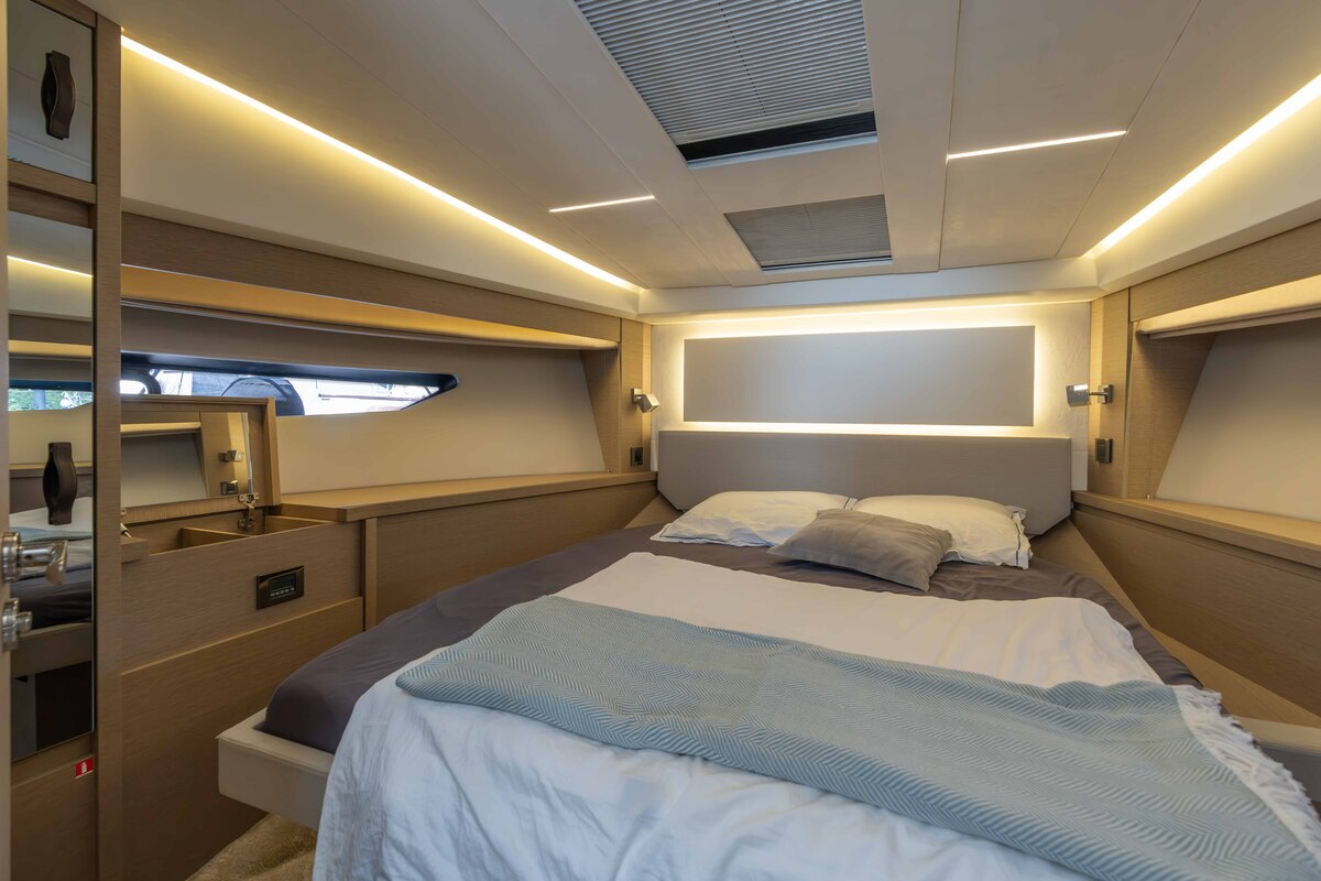 foto: 18 Jeanneau  Prestige 520 Fly