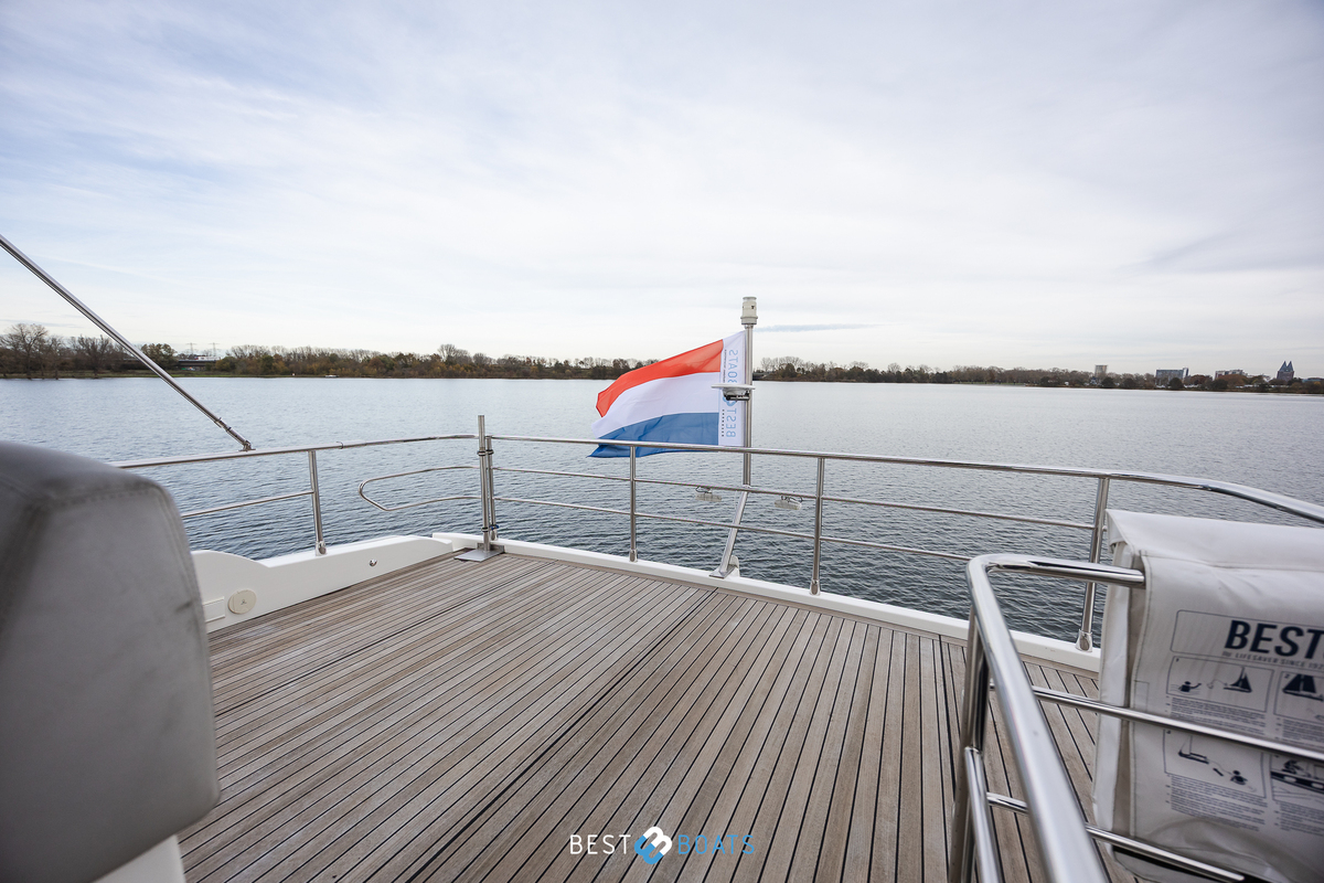 foto: 52 Absolute  Navetta 52