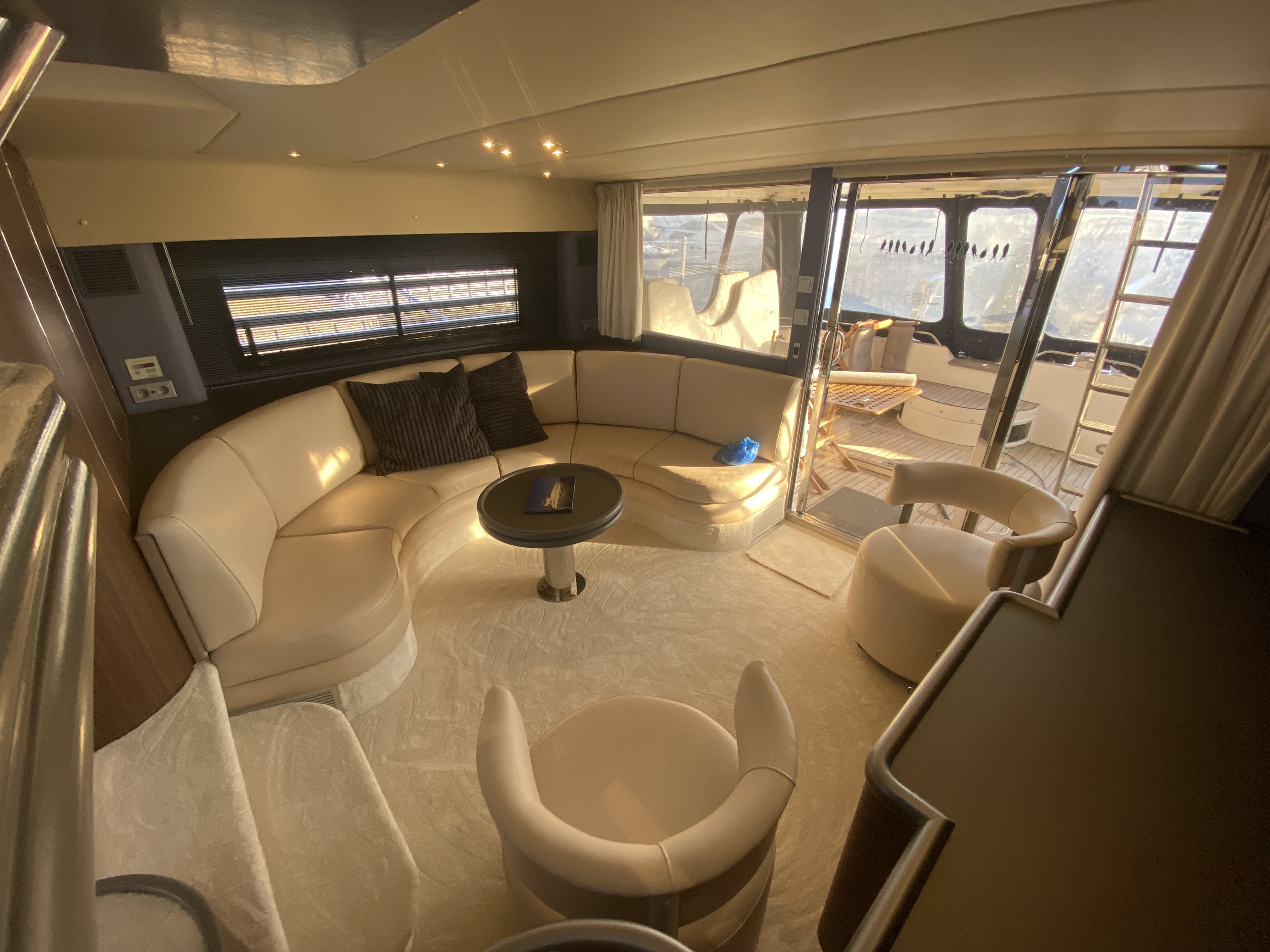 foto: 23 Fairline Squadron 62