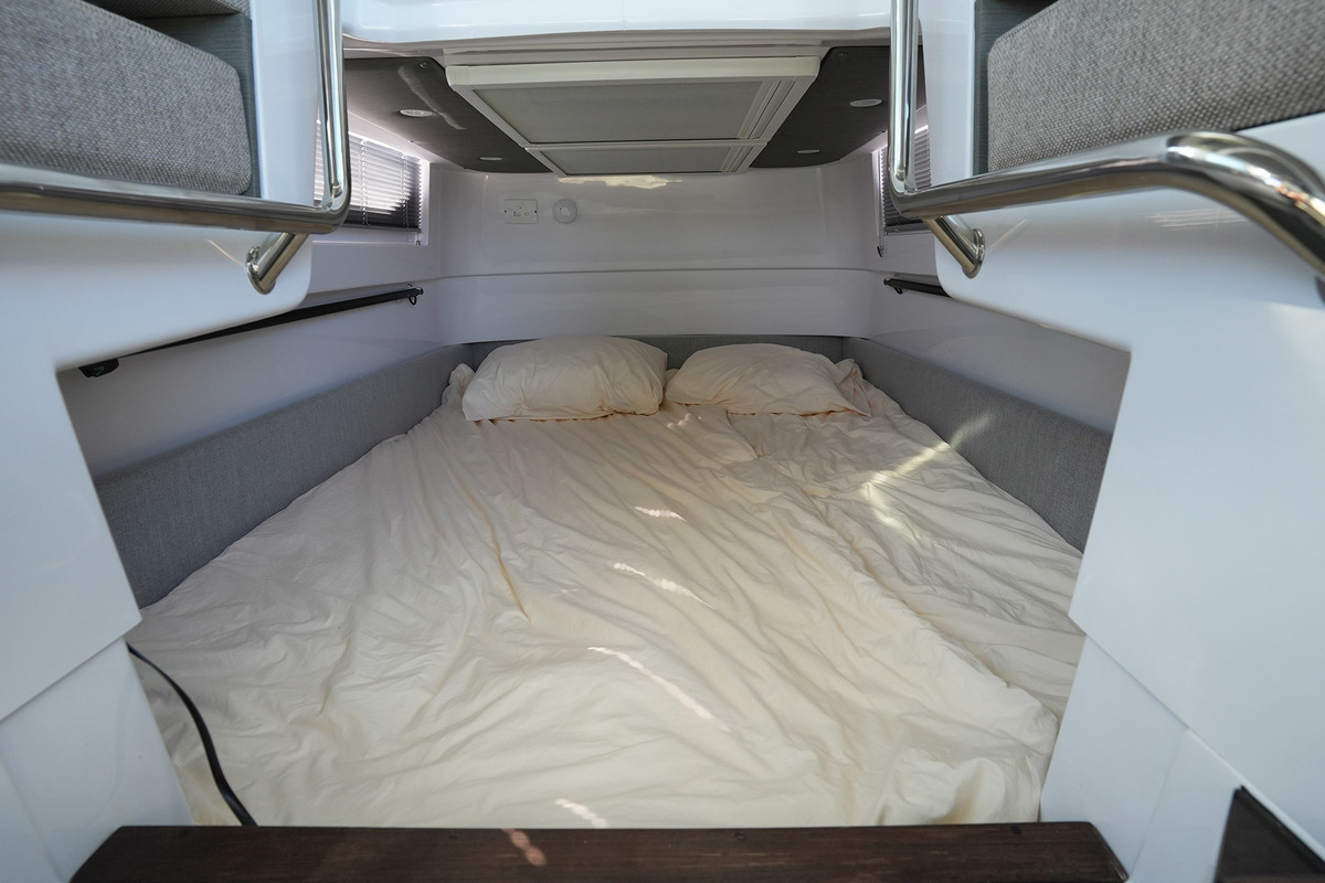 foto: 62 Axopar  37 XC Cross Cabin Mediterrana Edition