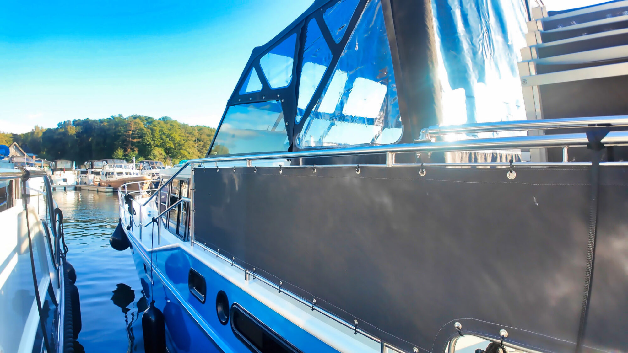 foto: 17 Vacance Vacance 12.00 AK Cabrio