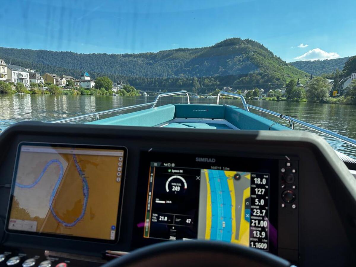 foto: 11 Axopar 28 Cabin 