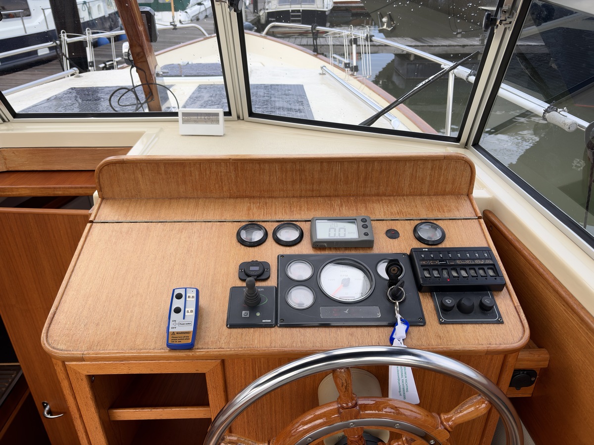 foto: 8 Antaris  Mk 825 