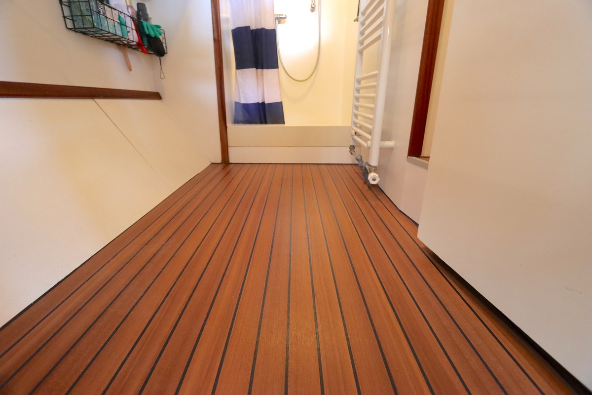 foto: 25 Tjalk Woonboot 