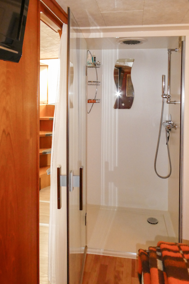 foto: 66 Motorjacht 20.18 GSOK