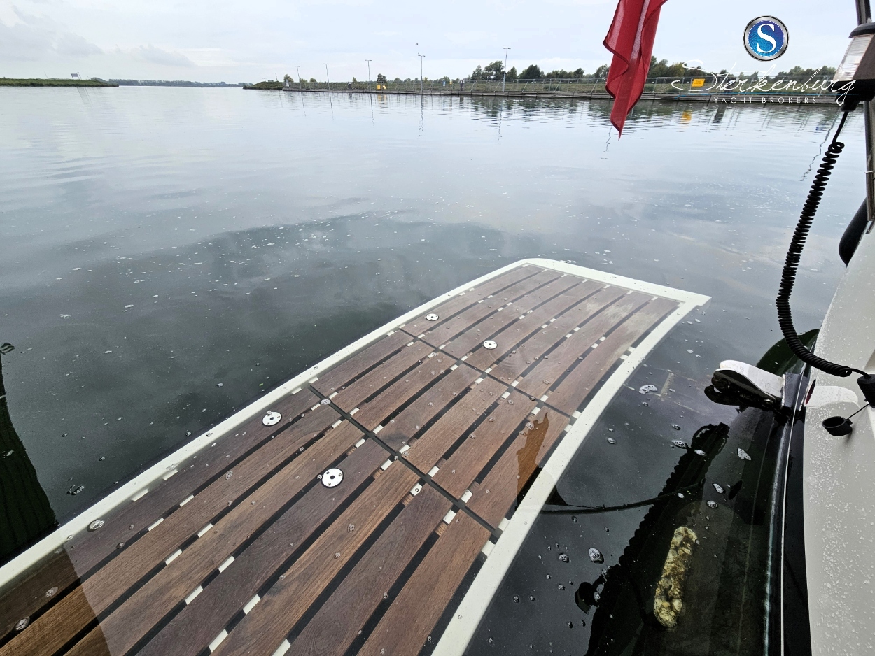 foto: 25 Linssen Grand Sturdy 40.9 Sedan Twin 
