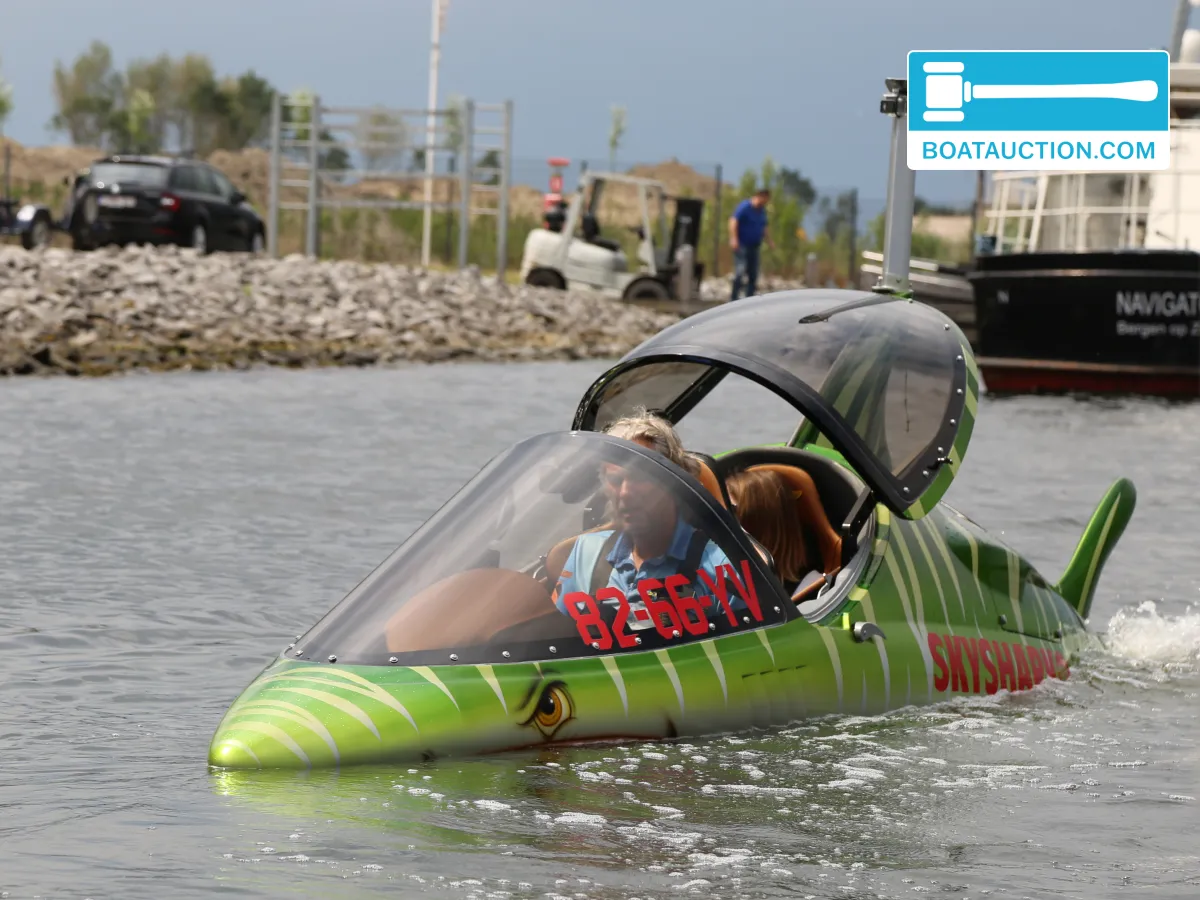 foto: 12 Seabreacher X