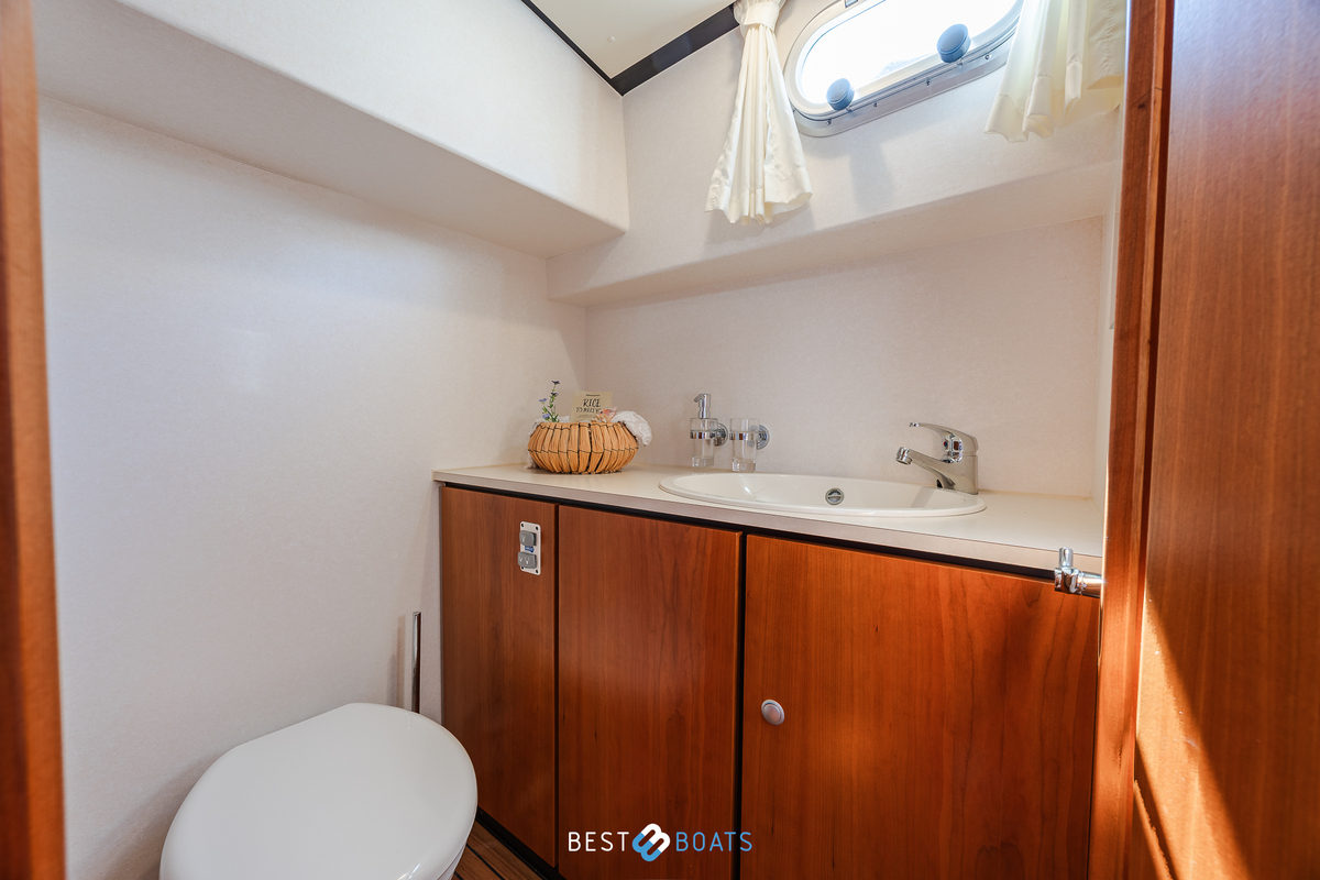 foto: 17 Linssen Grand Sturdy 29.9 Sedan 