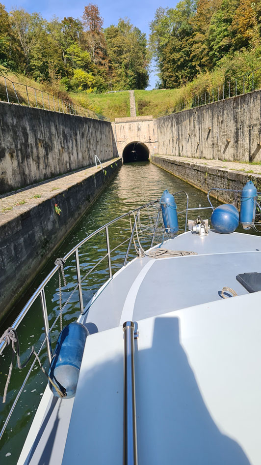 foto: 33 Vri-Jon Contessa 40