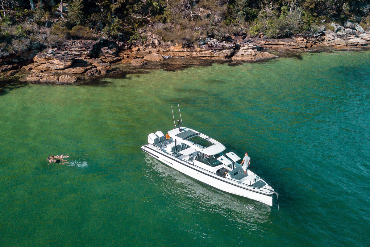 foto: 14 Axopar 37 Sun-Top