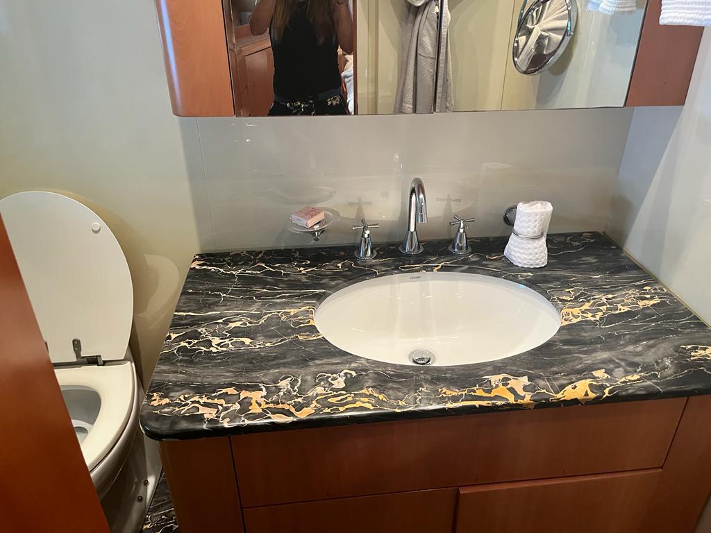 foto: 9 Beneteau Swift Trawler 42