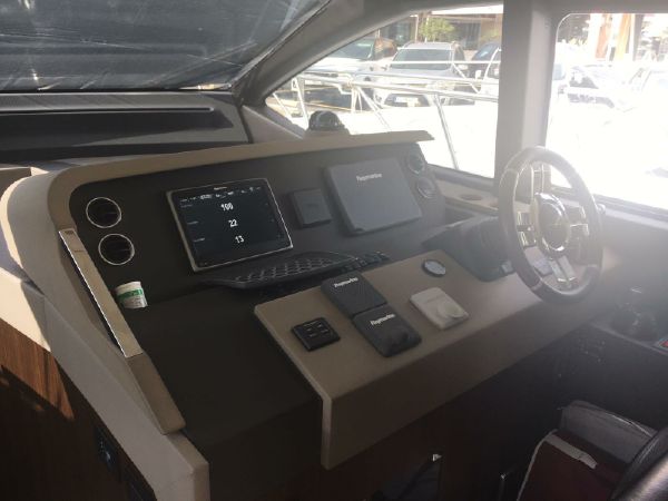 foto: 14 Azimut 50 Fly