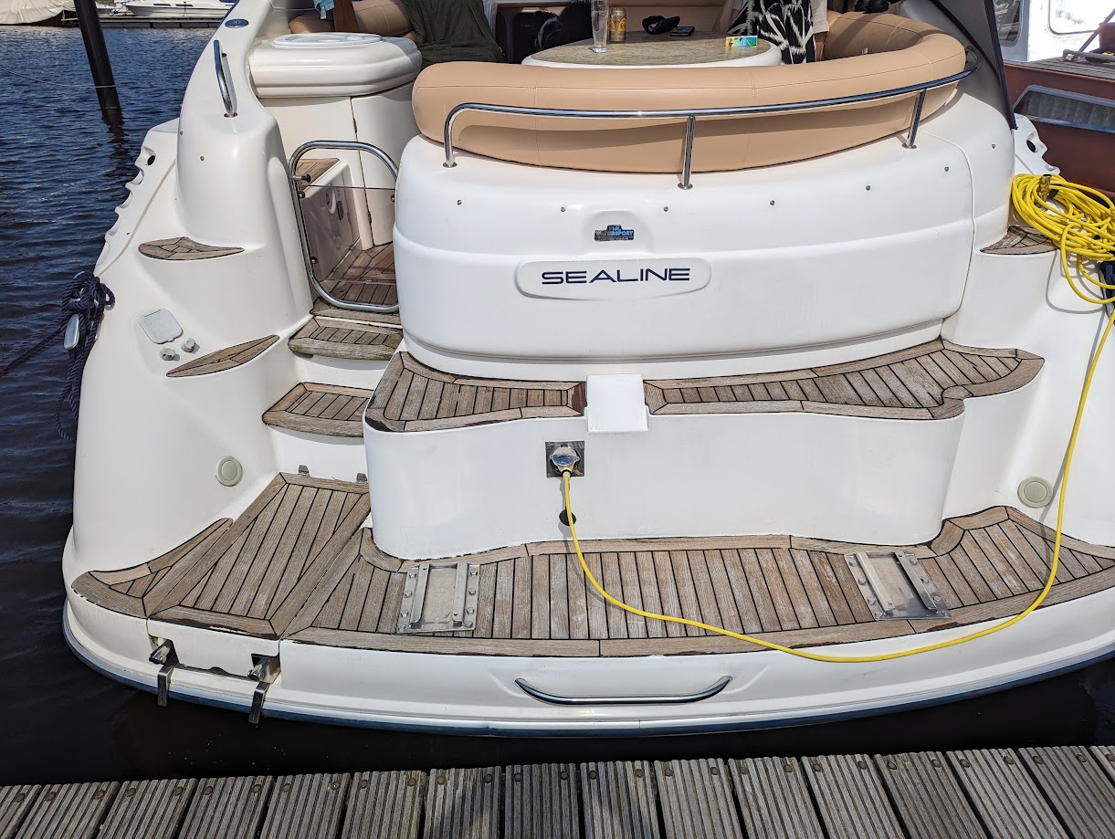 foto: 4 Azimut 42 Fly