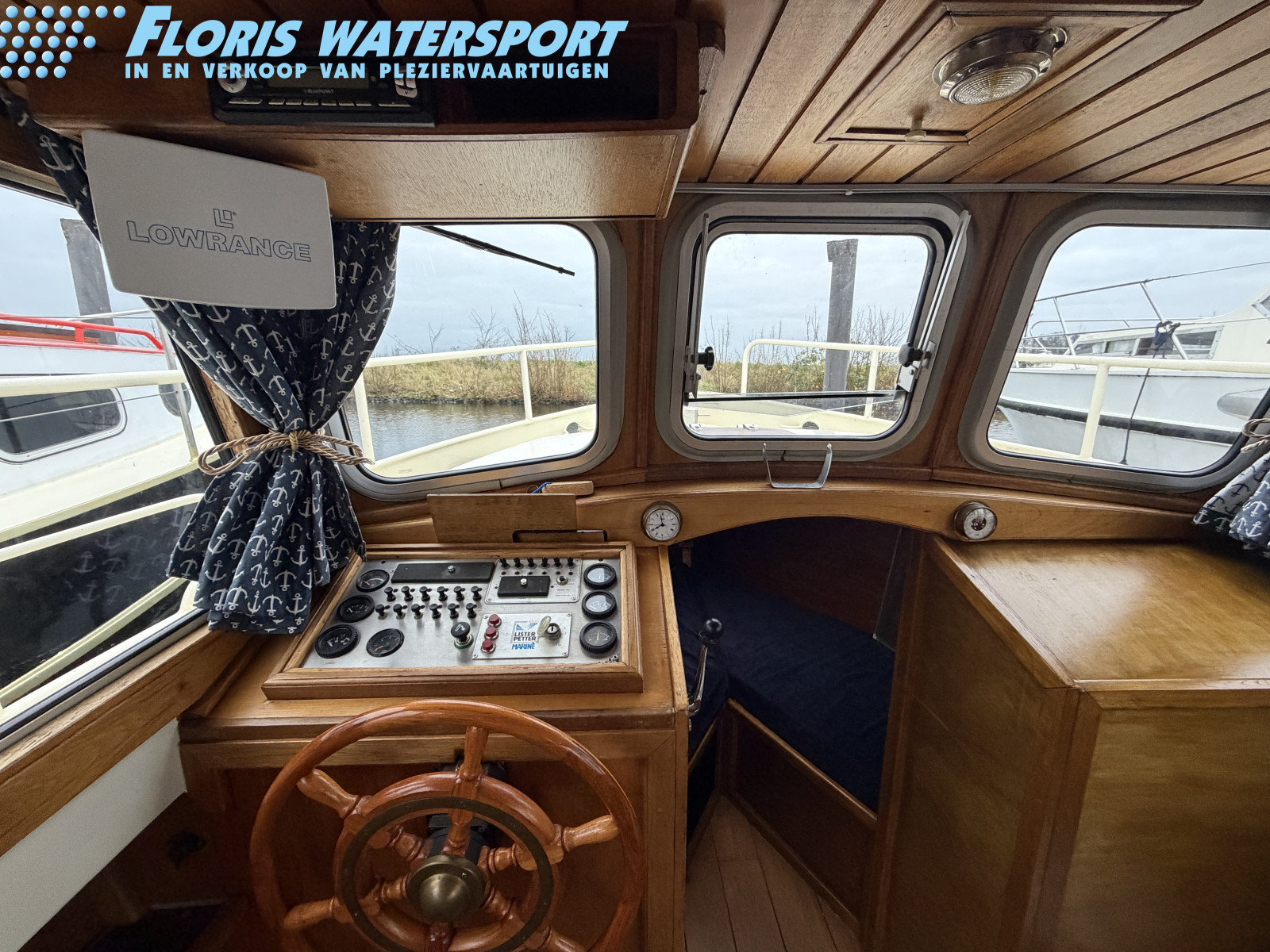 foto: 12 Jetten Bully 700