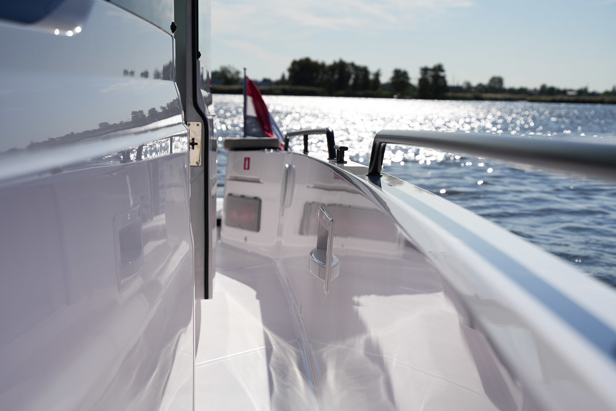 foto: 63 Axopar  37 XC Cross Cabin Mediterrana Edition