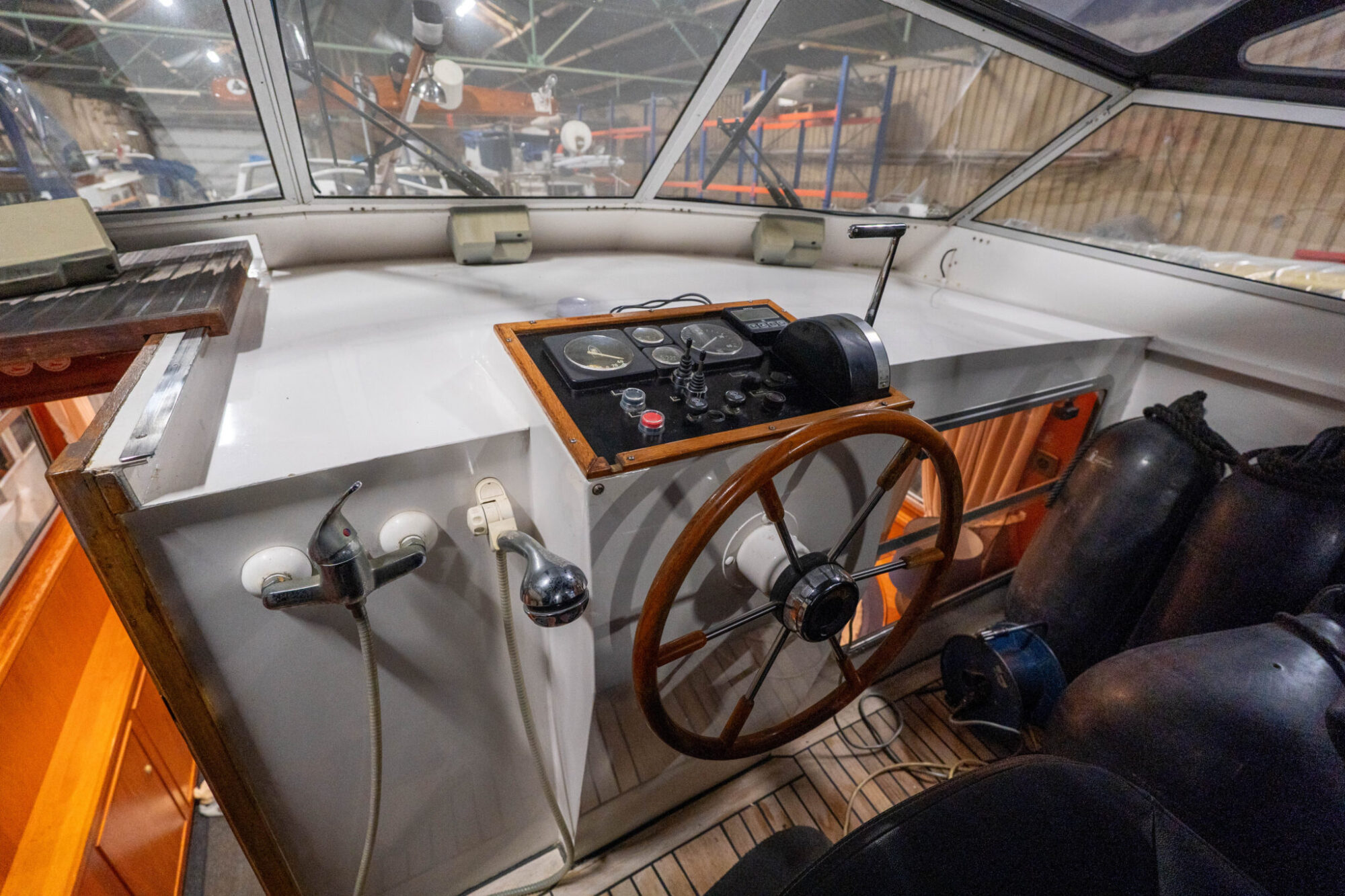 foto: 29 Volker Volker Trawler 13.50 AK Cabrio