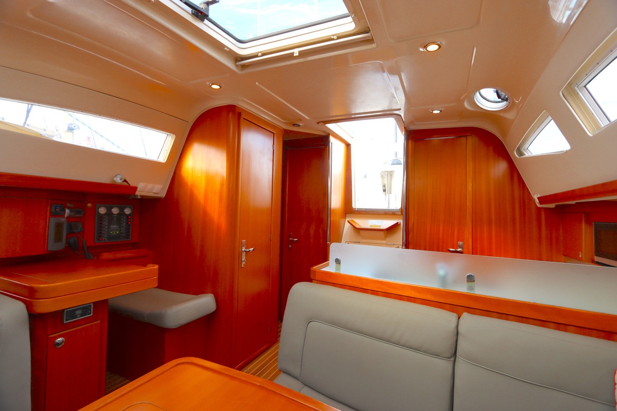 foto: 21 Elan 384 impression