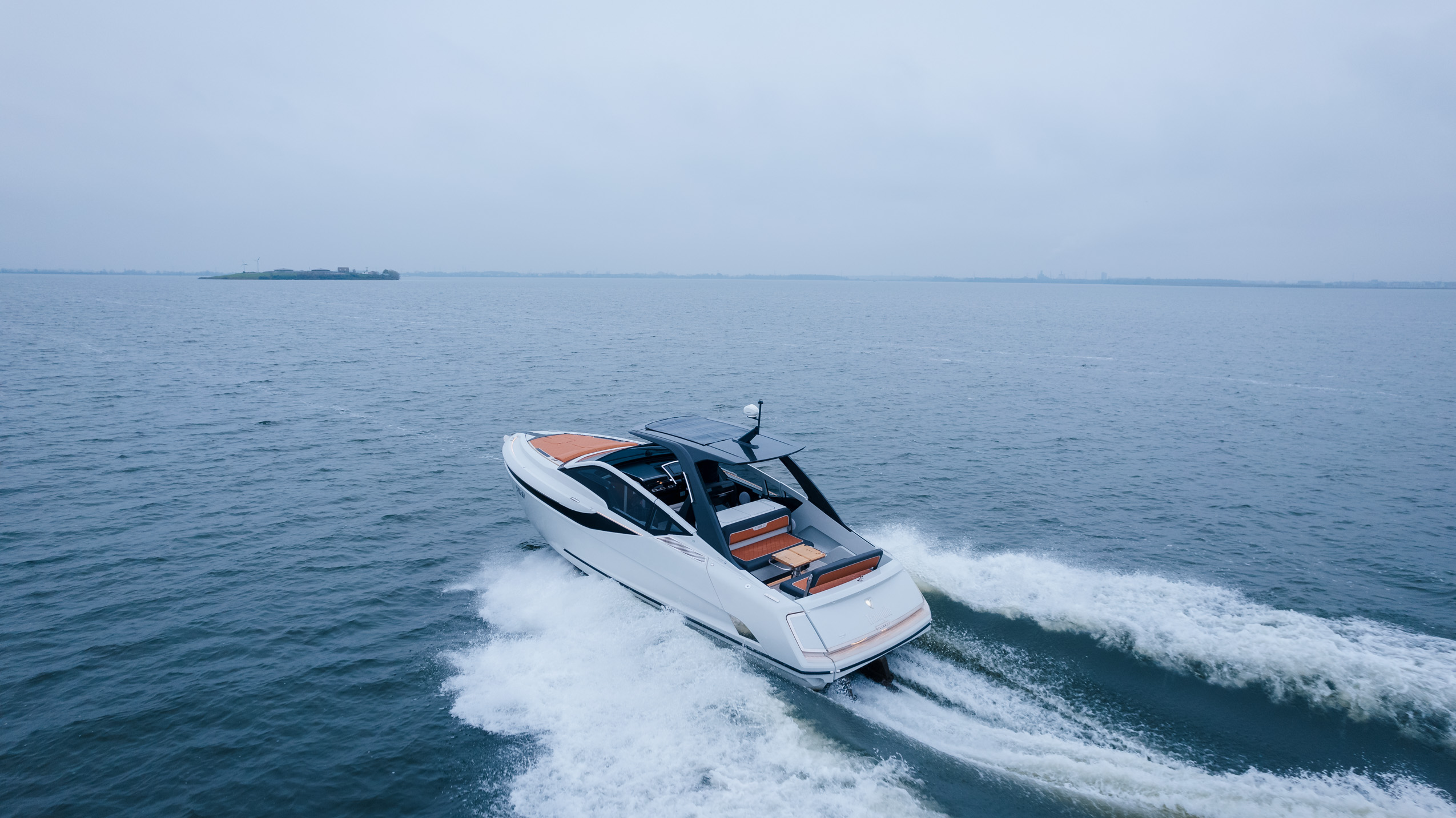 foto: 34 Fairline F Line 33