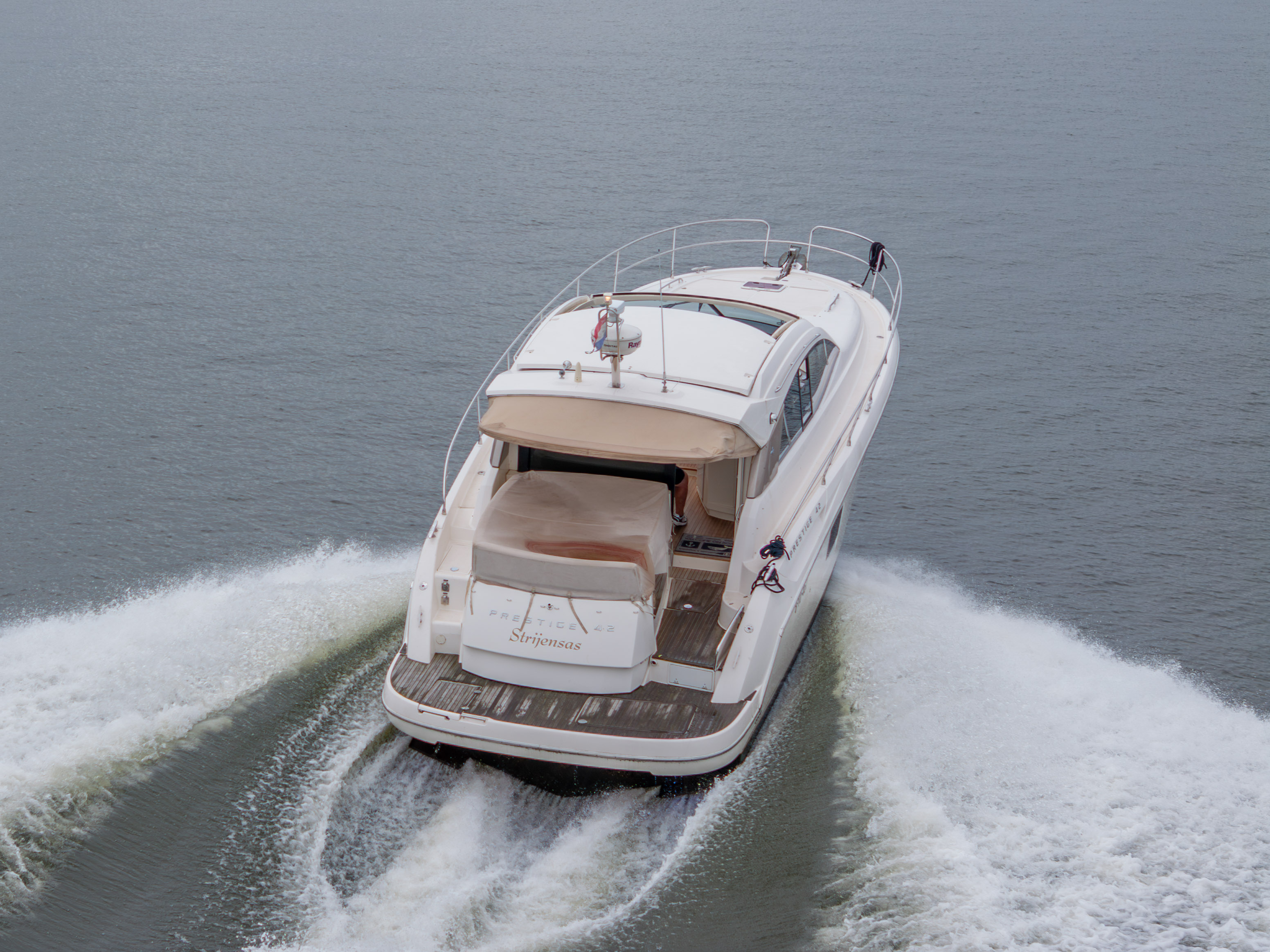 foto: 60 Jeanneau Prestige 42S