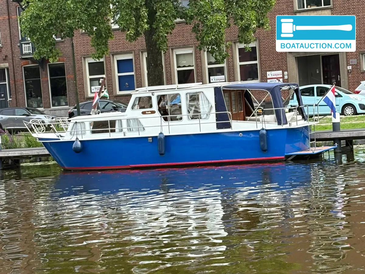Motorboat 1050