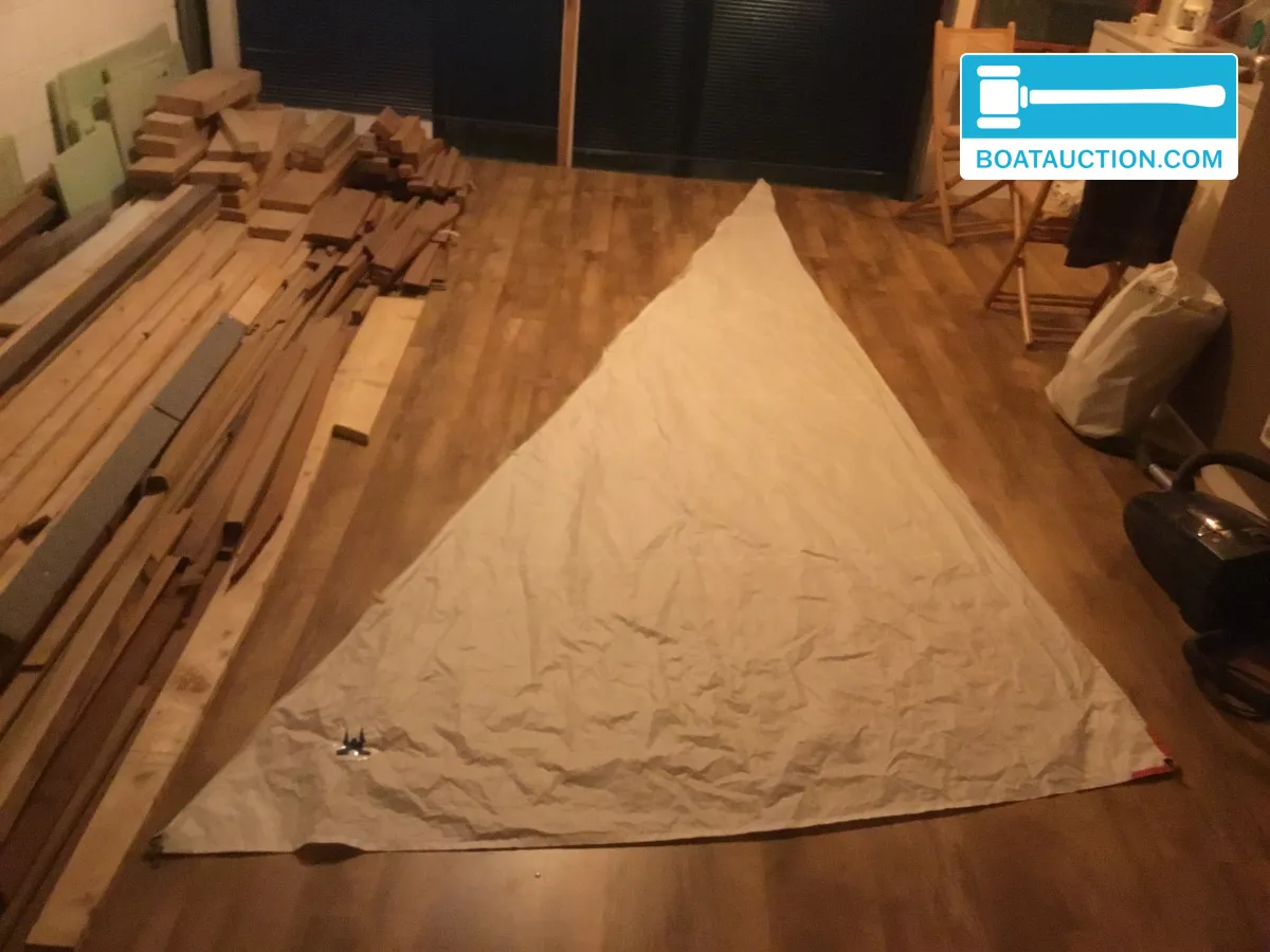 foto: 26 Spanker 712