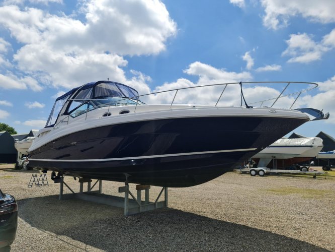 foto: 24 Sea Ray 375 Sundancer Twin Diesel