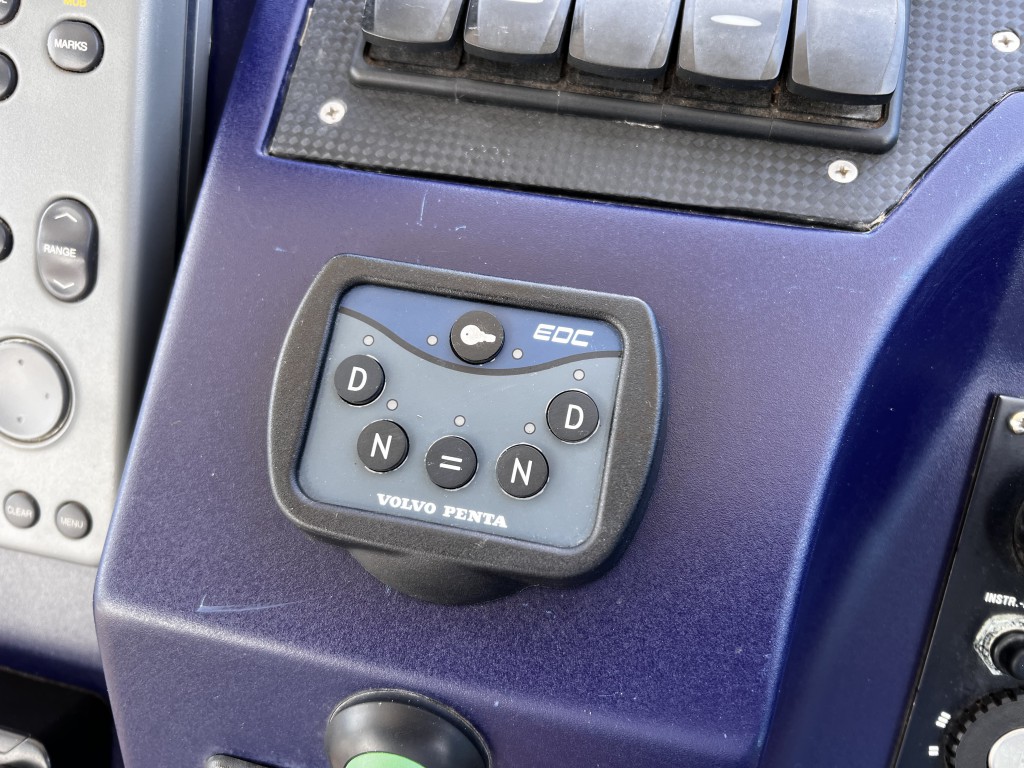 foto: 22 Sealine  S38