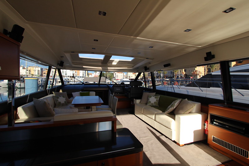 foto: 22 Prestige 620 S