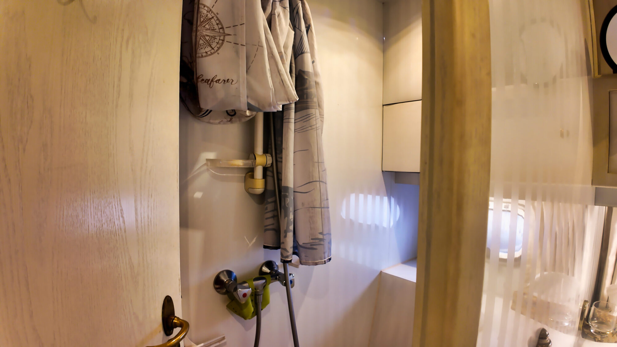 foto: 17 Neptunus Neptunus 138 / 46 Flybridge Sedan